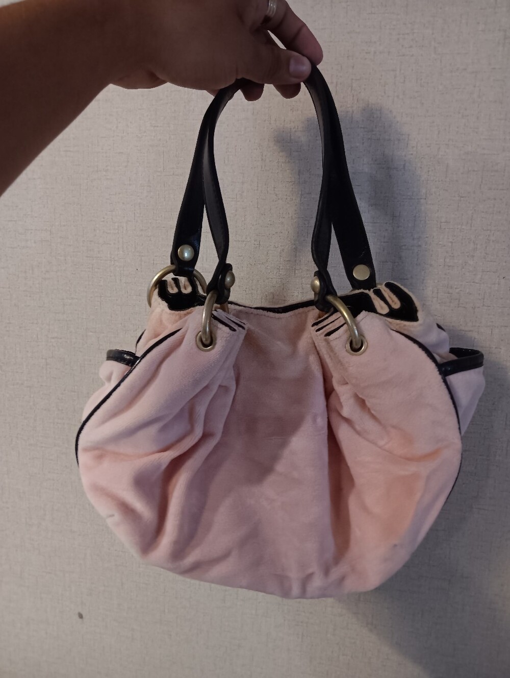 Y2k Cute Juicy Couture Pink Velvet Satchel with Black Handlesb - Picture 3 of 6